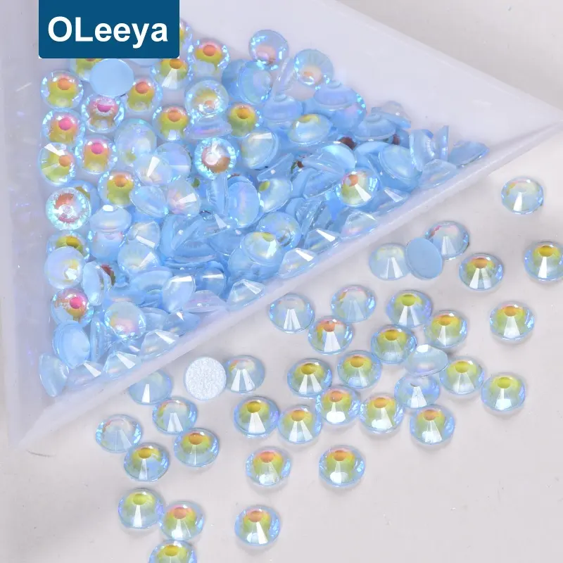 Oleeya โรงงาน2028หลวม Rhinestones จำนวนมาก Flatback เล็บ Luminous Noctilucent Rhinestones สำหรับคริสต์มาสชุดราตรี