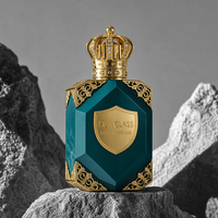 Flacon de parfum en verre octogonal multi-facettes personnalisé avec bouchon couronne orné de bijoux, ornement d'angle sculpté en or, logo OEM disponible