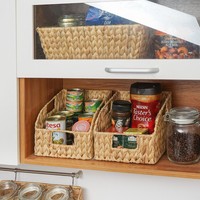 Panier de rangement tissé en rotin naturel avec poignées intégrées