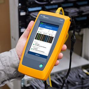 Kit de test de câbles réseau Fluke Networks LinkIQ, analyseur Ethernet, écran LCD 4,3 pouces, alimenté par batterie, jaune - Product Image 5