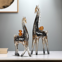 Ornement artisanal en résine, figurine décorative de cheval à motifs