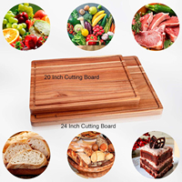Groot houten snijplank met sapgoot, dik massief houten hakblok voor keukenvoorbereiding en charcuterie serveerschaal