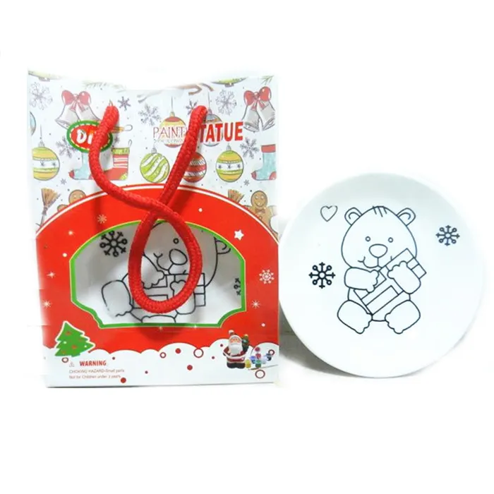 Sin vidriar de cerámica hecha a mano de Navidad placa de cerámica, pintura de diy oso para los niños
