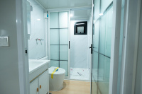 Maison conteneur extensible, villa préfabriquée, mini-maison moderne préfabriquée, étanche, entièrement personnalisable