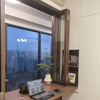 Fenêtres verticales pliantes en aluminium résistantes aux ouragans, protection UV, verre de sécurité pour zones côtières, cuisine, villa, résidentiel
