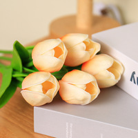 Tulpenvormige grote kunstbloemen van PU-materiaal