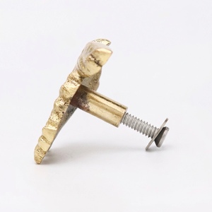 ลูกบิดลิ้นชักโลหะรูปทรงองุ่น AK Brass สีทอง งานแฮนด์เมด ด้ามจับตู้หรูหรา อุปกรณ์ตกแต่งเฟอร์นิเจอร์สำหรับตกแต่งภายในบ้าน - Product Image 5