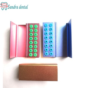Soporte para Fresas Dentales de Diamante de Grado A+ de la Marca SUDENT, Multicolor, Manual, con 10/16 Orificios, Caja de Desinfección, 1 Año de Garantía - Product Image 3