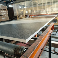 Panneau d'isolation phénolique ignifuge de classe B1 pour projets d'ingénierie de conduits CVC - Fournisseur de panneaux d'isolation pour conduits