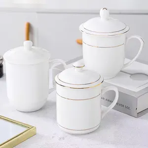 A basso prezzo a buon mercato stampa personalizzata riutilizzabile bianco in porcellana vuota tazza tazze in ceramica impugnatura fornitore