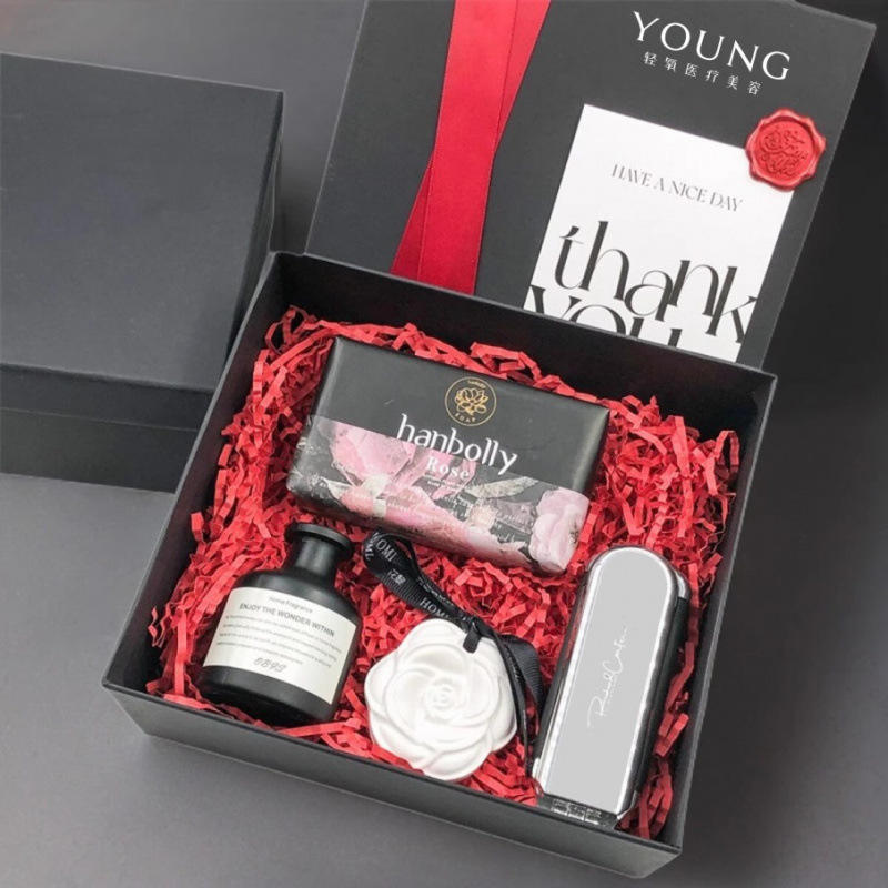 Percha de la fragancia + incienso sin llama + cojín de aire peine