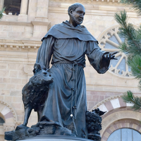 Statue de Saint François d'Assise en bronze, taille réelle, style traditionnel moderne, sur mesure, pour exposition extérieure, figurine en métal peinte