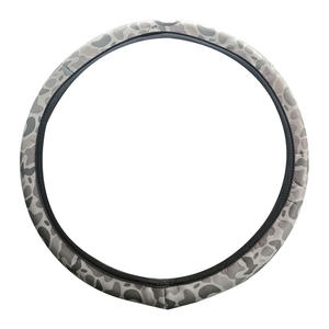 Accessoires confortables de gant de guidon de couverture de <span class=keywords><strong>volant</strong></span> respirable de mode de <span class=keywords><strong>camouflage</strong></span> de voiture de sport - Product Image 1