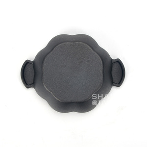 Rôtissoire à l'ail en fonte pré-assaisonnée robuste classique avec couvercle - Product Image 6