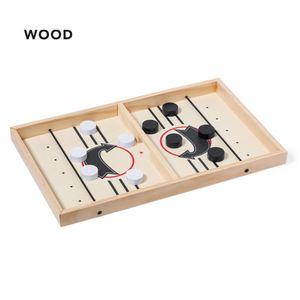 Juego de Mesa de Madera Fast Sling Puck 2023 con Logotipo Personalizado, Impresión a 4 Colores para Familias, Industrias Automotrices y Agrícolas - Product Image 3