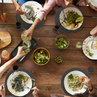 Sets de table en feutre antidérapant découpés au laser personnalisés à vendre à chaud pour table à manger avec bord en cuir