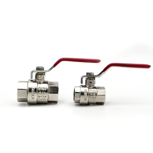 Válvula de <span class=keywords><strong>bola</strong></span> de latón Fabricación al por mayor Manija de palanca hembra Válvula de <span class=keywords><strong>bola</strong></span> de agua de latón niquelado - Product Image 1