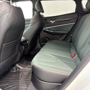 Vehículo Usado Geely Boyue L 2024 1.5T DCT Edición Longteng, SUV Compacto <span class=keywords><strong>de</strong></span> Gasolina, Control <span class=keywords><strong>de</strong></span> Crucero, Techo Panorámico, Volante a la Izquierda - Product Image 6