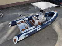 Bateau à rames en fibre de verre CE 5,8 m, bateau rapide