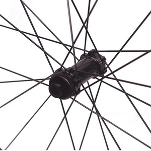 <span class=keywords><strong>Roues</strong></span> en carbone Aerowave 700c 45/50mm profondeur 21mm largeur intérieure <span class=keywords><strong>roues</strong></span> de vélo de gravier disque <span class=keywords><strong>roues</strong></span> en carbone Tubeless 12*100 / 12*142 moyeux - Product Image 6