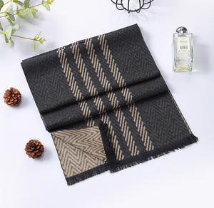 Bufanda a cuadros con flecos de otoño e invierno para hombre Patrón a cuadros elegante con detalle de flecos clásicos - Product Image 3