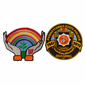 Muestra Gratuita de Parche de Chenilla Bordado Personalizado, Parches de Ropa Tejidos Termoadhesivos de Alta Calidad con Diseño de Flores y Corazones - Product Image 5