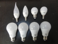 Color Box E27 E14 B22 Usine Ampoule LED OEM 80 A60 Ampoule Lumières Entrepôt Non Électrique Led Lumières Aluminium Plastique Chine-20-50