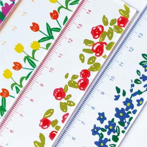 Reglas acrílicas OEM/ODM de 4 piezas con diseño de flores y dibujos animados, de 15 cm, para mujer, para diario, pequeñas, rectas, para medir <span class=keywords><strong>en</strong></span> centímetros. - Product Image 3