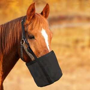 Comedero para Caballos, Bolsa de Heno Montada en el Cuello con Diseño Elástico Ajustable para la Alimentación de Caballos - Product Image 3