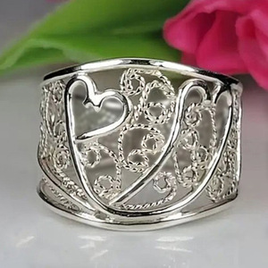 Anello Intrecciato a Cuore, Elegante Stile Coreano, Gioiello da Dito alla Moda per Donna, Uso Quotidiano - Product Image 1