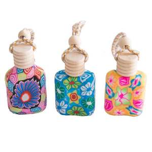 Botella de Perfume para Coche de Arcilla Polimérica de 8ML 10ML con Cuerda para Colgar y Tapa de Rosca de Madera - Product Image 4