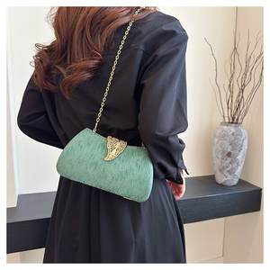 Nouveau Spot mode feuille boucle pochette avec robe luxe chaîne sac dames mode diagonale soirée sac à bandoulière - Product Image 1