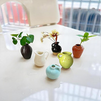 Mini vase en céramique pour réfrigérateur, autocollant décoratif mignon pour réfrigérateur avec porte-fleurs, ornement créatif pour la décoration de la maison
