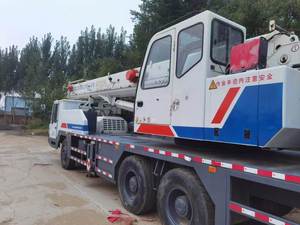 Nueva Llegada: Grúa sobre Camión Usada Zoomlion QY25V de 25 Toneladas, Grúa de Construcción de Alto Rendimiento con Motor Weichai, Componente de Motor a Bajo Precio - Product Image 6