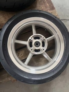 Neumáticos Kenda Negros de Repuesto para Motocicleta Tuttio, 195/65R15, Delanteros y Traseros - Product Image 3