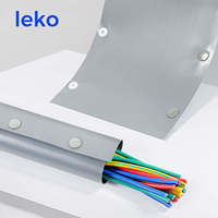 Tubo protector de cables de PVC gris flexible ignífugo de 220 V con cierre de botón para cableado dividido