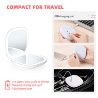 Miroir de poche compact carré en plastique personnalisé, élégant et portable, avec lumière LED, idéal pour les occasions spéciales comme les anniversaires