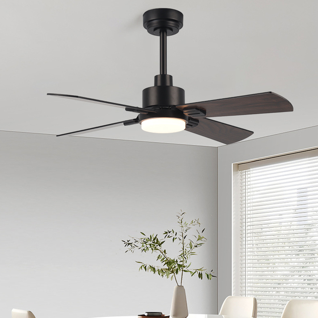 American Traditional Iron Acrylic 4 Blades High Power 220V Living Room & Bedroom Remote Control LED Ceiling Fan Light