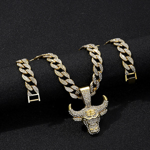 NL2128 Collier à pendentif tête de taureau plaqué argent et or personnalisable Niche Personnalité <span class=keywords><strong>Hip</strong></span> <span class=keywords><strong>Hop</strong></span> <span class=keywords><strong>Rap</strong></span> Style pour hommes et enfants - Product Image 4