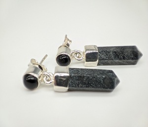Pendientes de Ónix Negro y Turmalina Negra Hechos a Mano al por Mayor, Joyería de Piedras Preciosas de Plata de Ley 925, Elegantes Pendientes Colgantes para Mujer - Product Image 1
