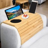Plateau de canapé pliable en bambou avec porte-gobelet et base antidérapante, support de bras de canapé pour collations, boissons, télécommandes et téléphone
