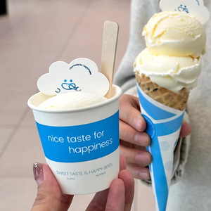 Vasos de papel desechables de pared simple de 4oz y 60mm para helado, impermeables, de pulpa de madera, con diseño de nube azul y blanca, para pedidos al por mayor, con cuchara para postres congelados - Product Image 2