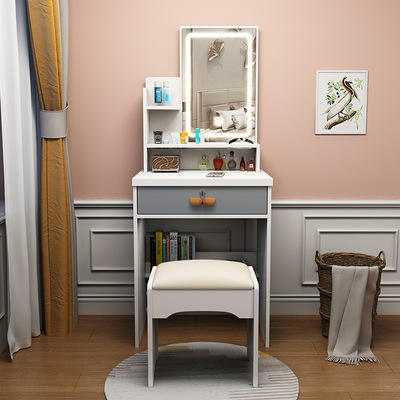 Warm white ribbon lamp