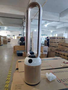 Ventilateur de <span class=keywords><strong>tour</strong></span> de refroidissement électrique sans lame réglable à 3 vitesses refroidisseur d'air de sol en plastique sans feuilles batterie de télécommande pour le ménage - Product Image 4