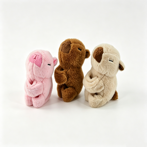 Braccialetti a scatto in peluche assortiti all'ingrosso: volpe, coniglio, scimmia - Giocattoli morbidi imbottiti per bambini, ideali come regali per feste di compleanno - Product Image 2