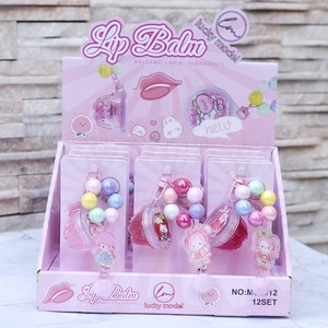 Brilho Labial em Formato de Coração com Glitter, À Prova D'água, Brilhante, de Longa Duração, Transparente, Hidratante, com Pingente de Desenho Animado Fofo - Product Image 4