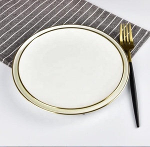Assiettes en Céramique Blanches de Chine, Tailles Variées (6, 8, 10, 12 Pouces), Bord Doré, Vente en Gros - Product Image 4