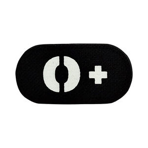 Patch lumineux noir groupe sanguin A+B+AB+O+ pour trousse de premiers secours, badge avec boucle auto-agrippante - Product Image 6