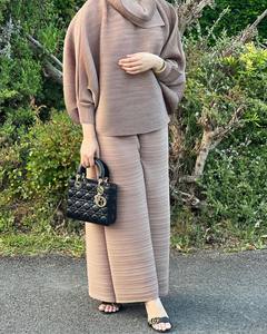 Completo <span class=keywords><strong>da</strong></span> donna Miyake elegante e modesto, blu tinta unita, plissettato, due pezzi, ODM, casual, per <span class=keywords><strong>ufficio</strong></span>, top lungo, spedizione gratuita - Product Image 3