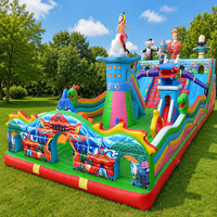 Château gonflable géant d'extérieur économique et écologique blanc pour mariage avec toboggan et garantie de 3 ans pour usage commercial